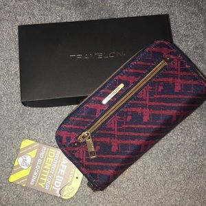 Travelon wallet
